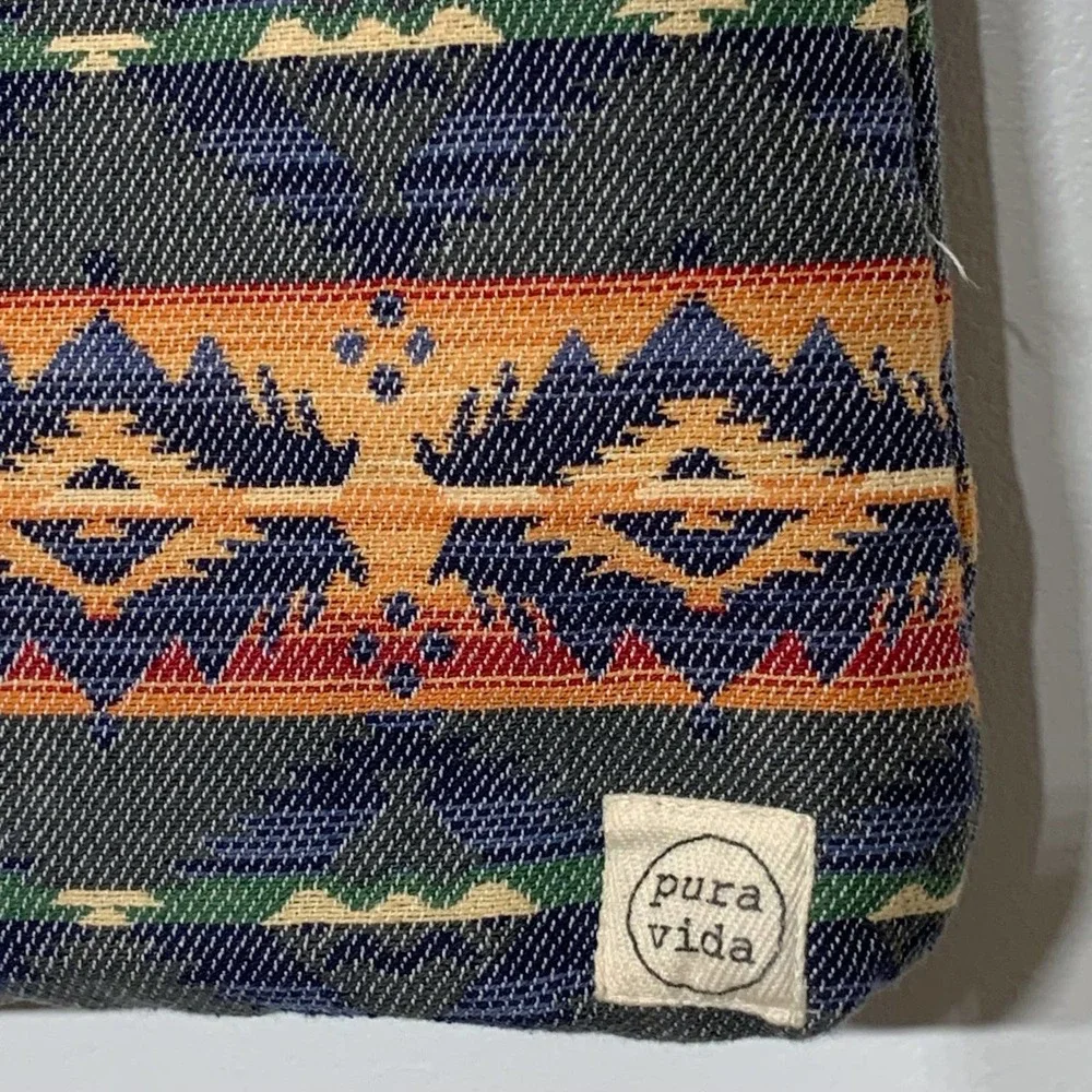 EUC Pura Vida Tote Beach Bag